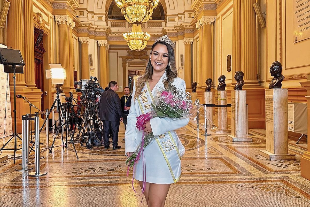 Anne Thorsem, hija de Evelyn Vela