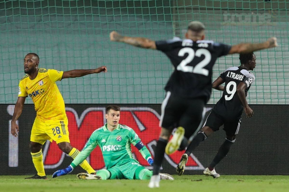 Adama Traore anotó doblete