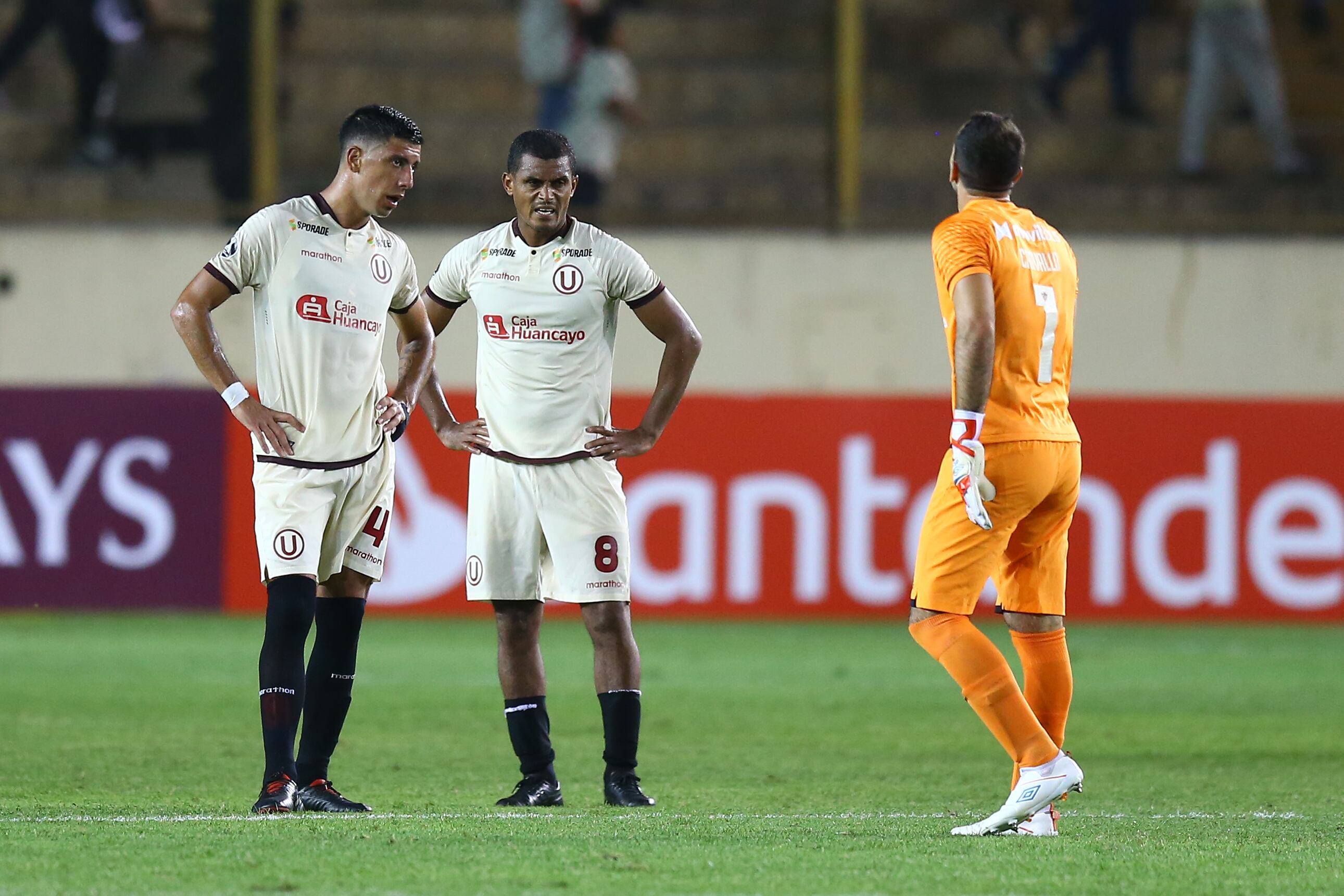 Nelinho Quino y Federico Alonso son los centrales titulares de Universitario
FOTOS: FERNANDO SANGAMA