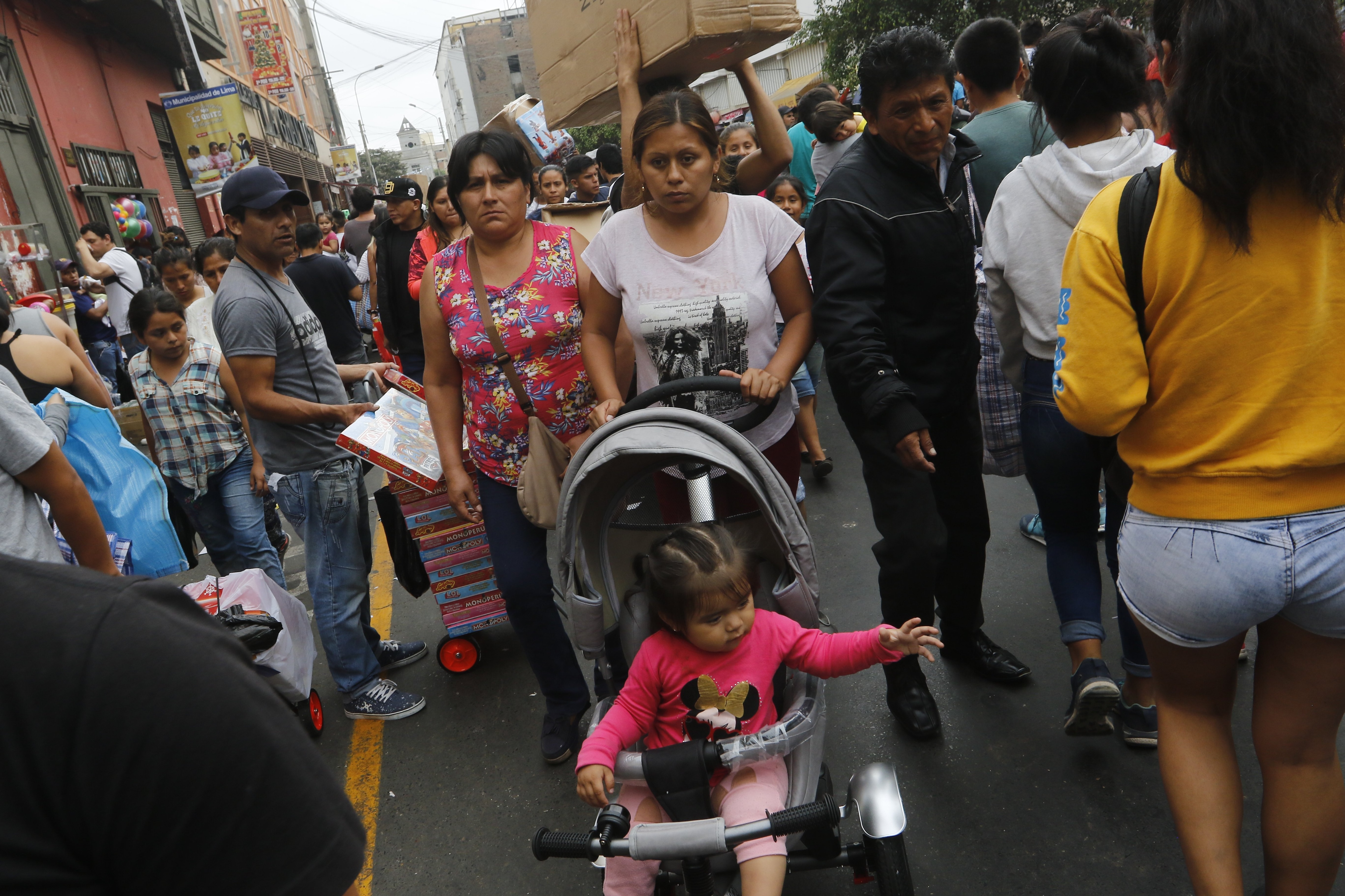 Peligros a los que están expuestos los niños. FOTO: MIGUEL BELLIDO