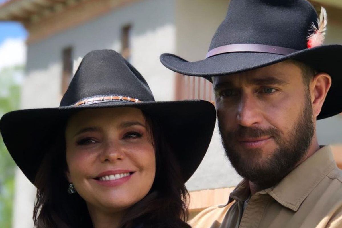 Demetrio quiere conquistar a Sarita, pero, ¿la mayor de las Elizondo está lista para olvidar a Franco Reyes para siempre? (Foto: Telemundo)