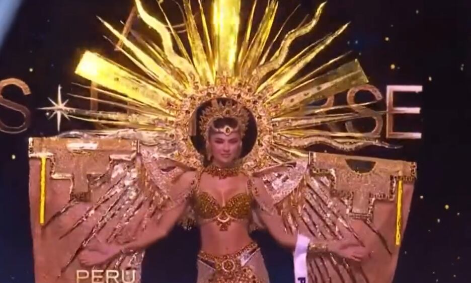 Tati Calmell en traje típico en la preliminar del Miss Universo 2024