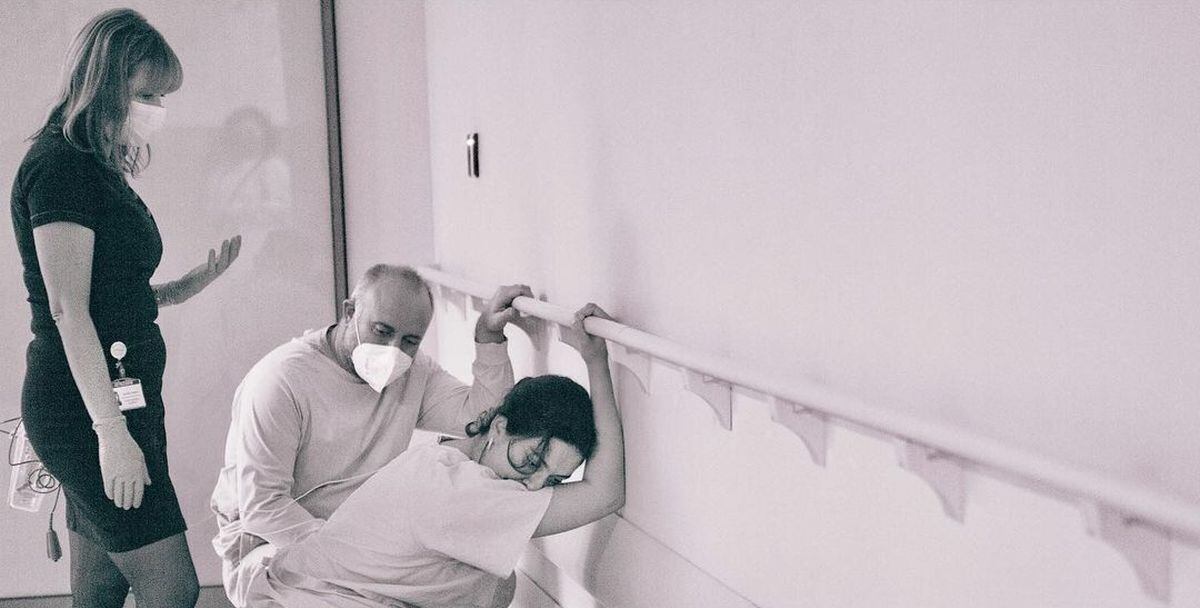 Bergüzar Korel tuvo complicaciones a la hora de dar a luz a su tercera hija (Foto: Bergüzar Korel/Instagram)