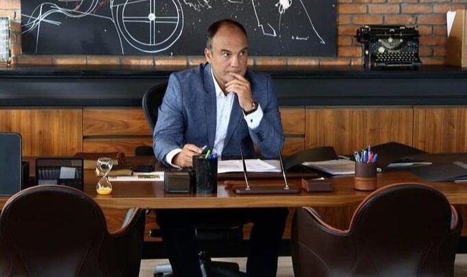 Mahir Günsiray en Cilek Kokusu (Foto: Gold Film)