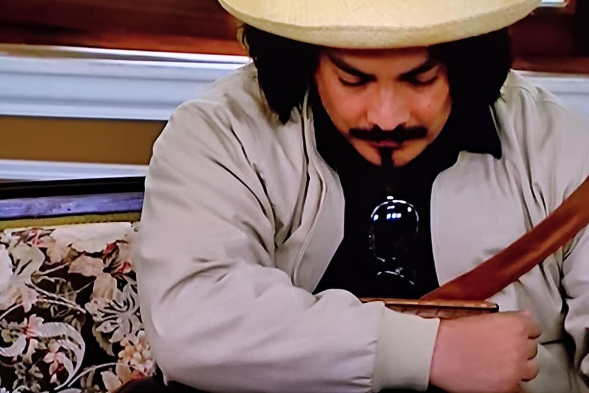 Oliverio muy desconsolado luego que le preguntan sobre su amada Felícitas (Foto: América TV)