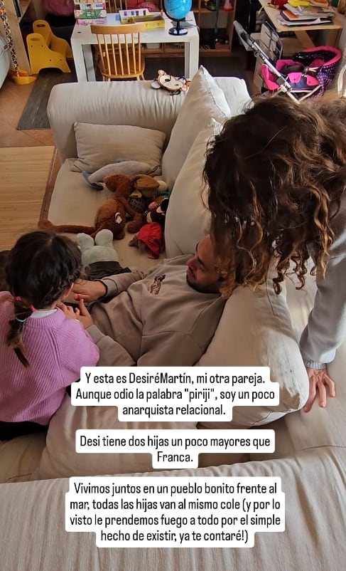 Eva Bracamonte, hija de Myriam Fefer, reveló que también tiene una pareja mujer.
