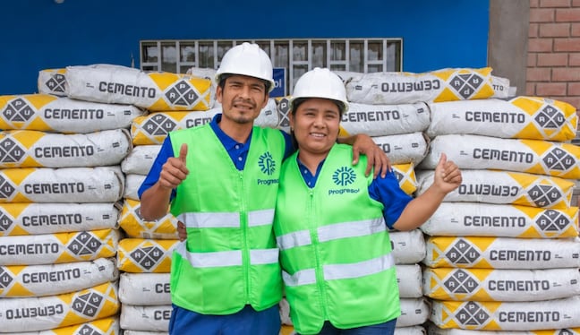 Ferreteros de Lima Sur empezaron vendiendo solo un caño y hoy soy referentes en el sector. Foto: Fernando Sangama.