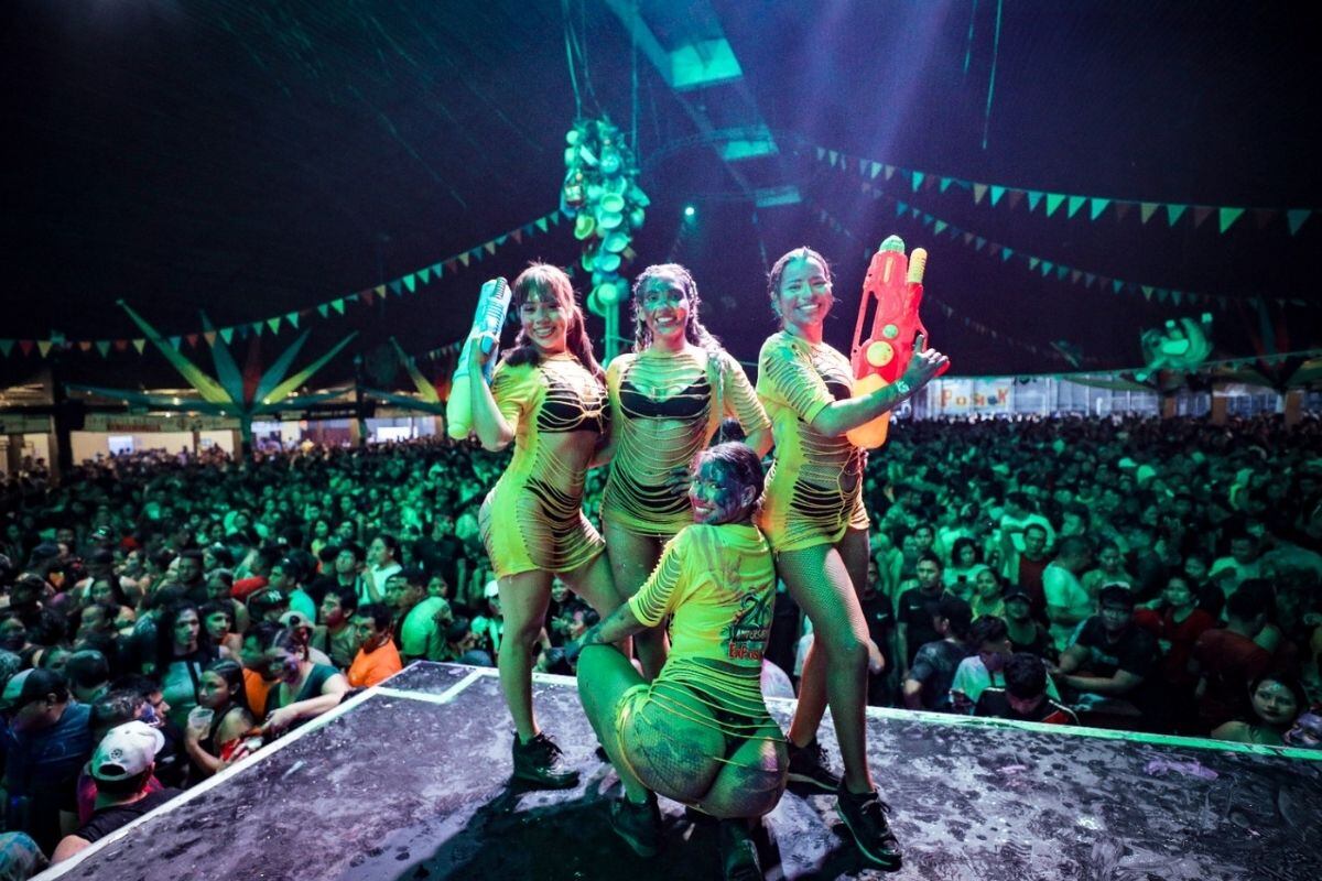 Raúl Flores director y dueño de Explosión cuenta que en el primer show de la agrupación que creó su padre se vendió solo seis cervezas y hoy convocan a más de 12 mil personas en sus shows. (Foto:GEC/ Joel Alonzo)