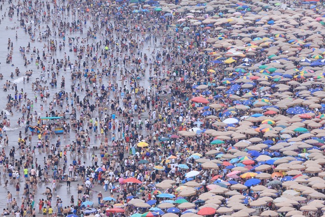 Asistencia masiva a playas como Agua Dulce y otras de la Costa Verde. (Foto: César Bueno @photo.gec)