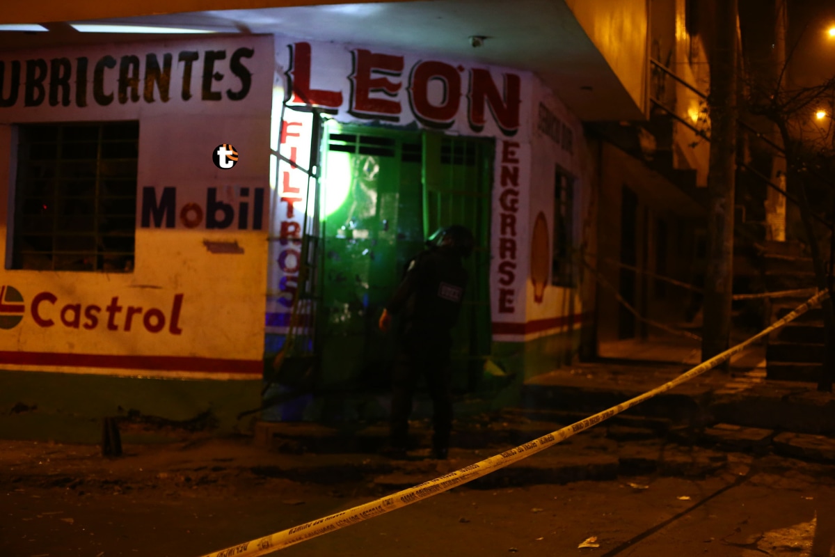 Detonan explosivo en lubricentro de Carabayllo: dueños no recibieron amenazas previas. Foto: César Bueno @photo.gec