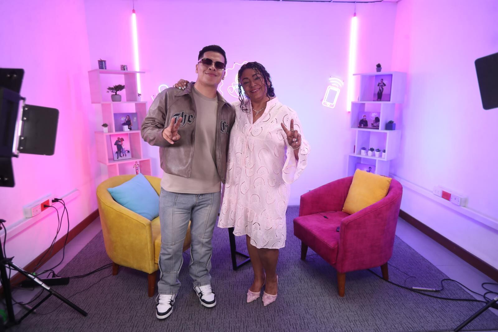 Chechito en el Café con la Chevez. Foto: Jesús Saucedo / @photo.gec