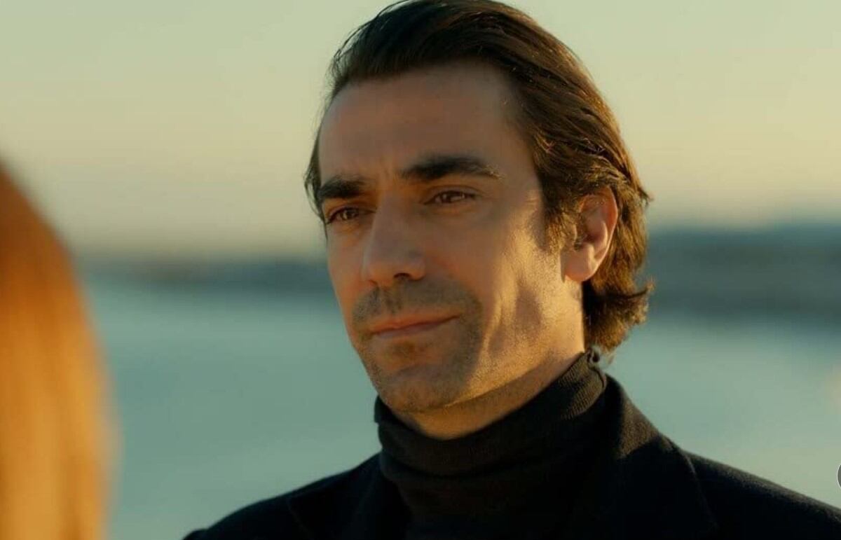 Ibrahim Çelikkol interpreta a Hakan Gümüşoğlu en la telenovela “Tierra amarga” (Foto: Tims & B Productions)