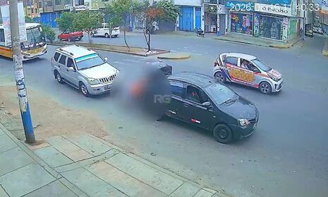 Santa Anita: Cámara de seguridad registra el momento del atropello de una mujer | VIDEO