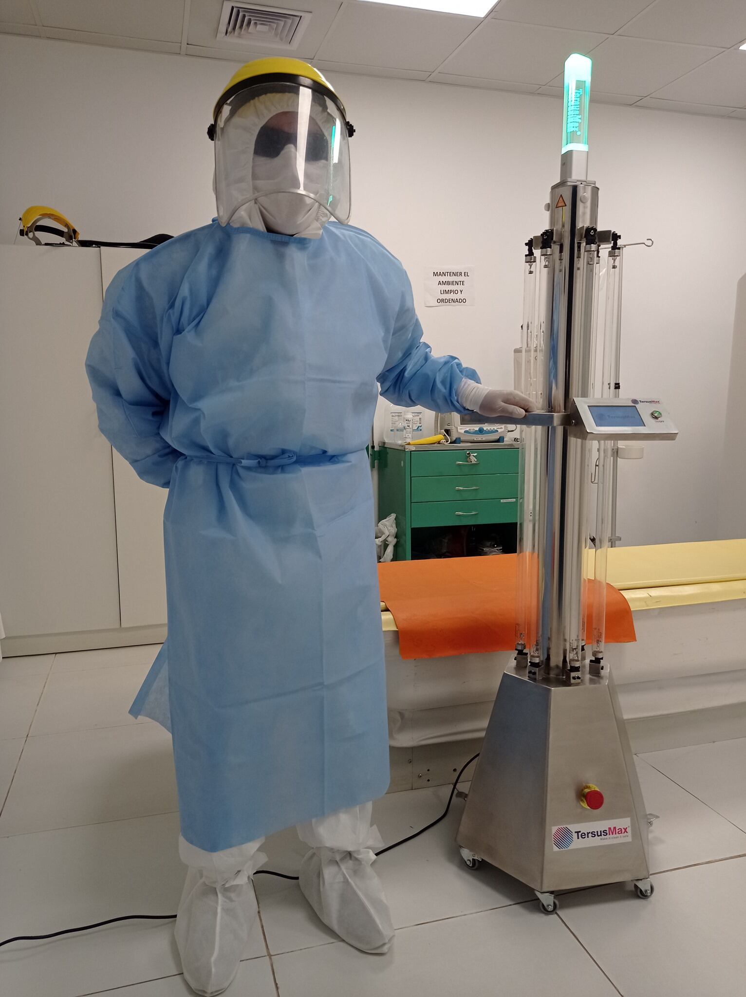 Equipo de desinfección (Foto: Hospital Regional de Huacho)