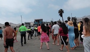 Tía y sobrina de doce años mueren ahogadas en playa de Santa Rosa | VIDEO