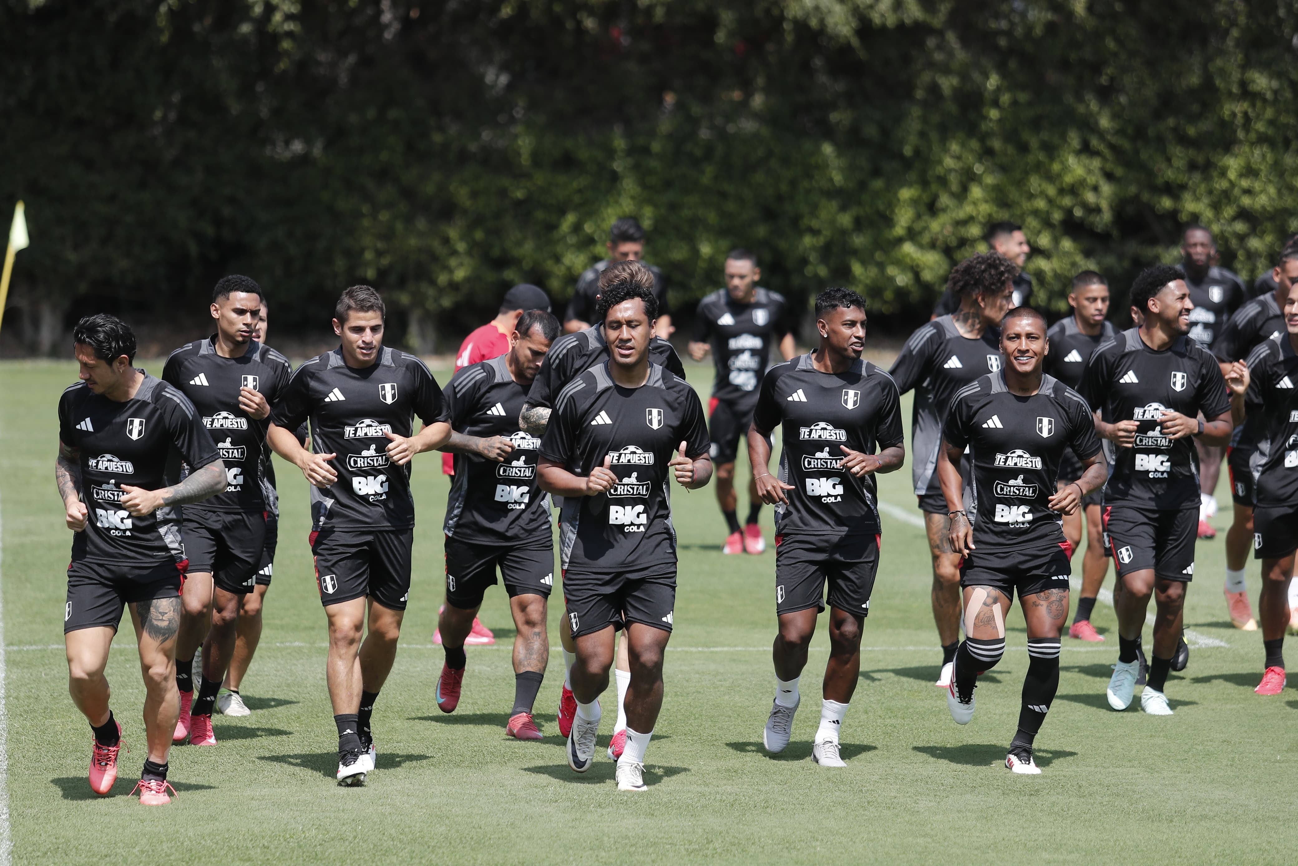 Renato Tapia duro contra compañeros de la selección (Foto: Jesús Saucedo).
