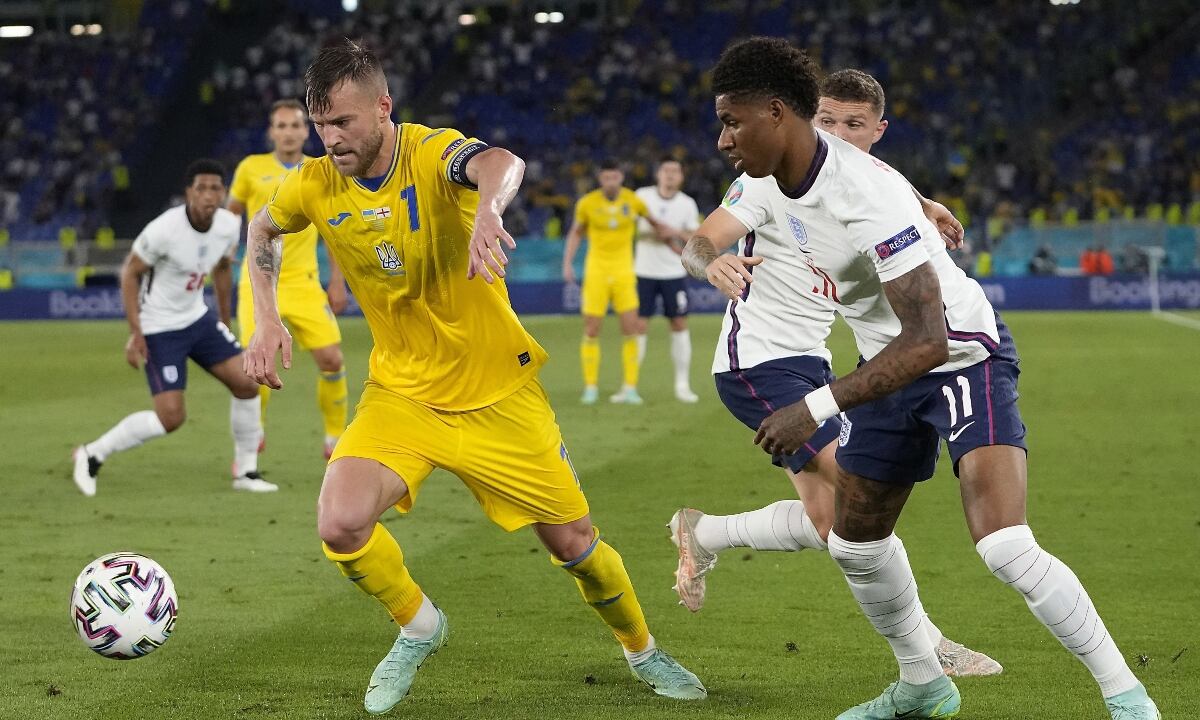 Inglaterra derrotó a Ucrania en los cuartos de final de la Eurocopa con un lapidario 4-0 (Foto EFE)