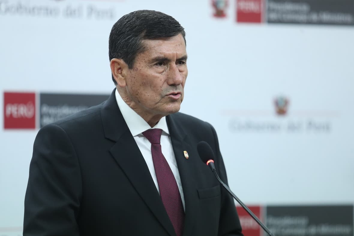 Luis Arroyo se presentará ante el Congreso de la República.