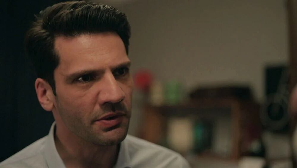 Ilgaz estuvo a punto de descubrir el gran secreto de Çinar en la telenovela turca "Secretos de familia" (Foto: Ay Yapım)