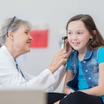 ¿Escuchar bien es clave para aprender? Responde una otorrinolaringóloga