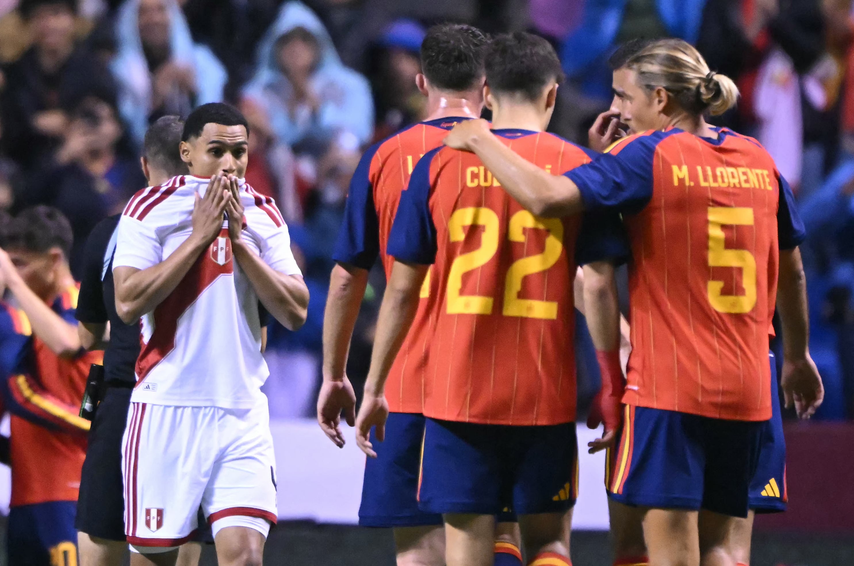 Perú vs España por partido amistoso en Puebla, México, rumbo al Mundial 2026.