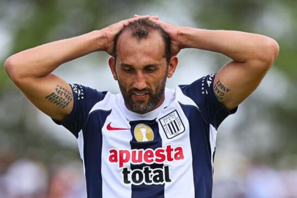 Hernán Barcos no anota en la Copa Libertadores hace diez años. (Foto: GEC)