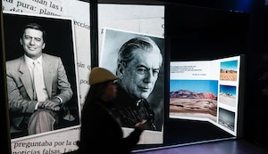Vargas Llosa conquista Buenos Aires: inauguran muestra inmersiva sobre su vida viajera
