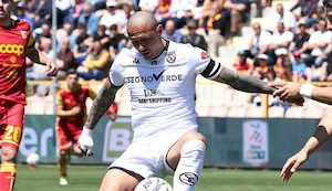 Gianluca Lapadula anotó con el Spezia, que cada vez está más cerca del descenso | VIDEO