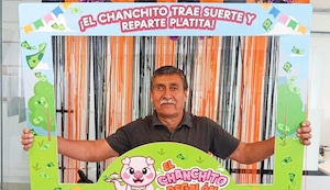 Estibador ganó los 30 mil soles del ‘Chanchito Regalón’ de Trome