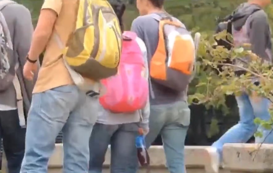 Escolares asistieron a clases en decenas de colegios. (Ocurre Ahora)