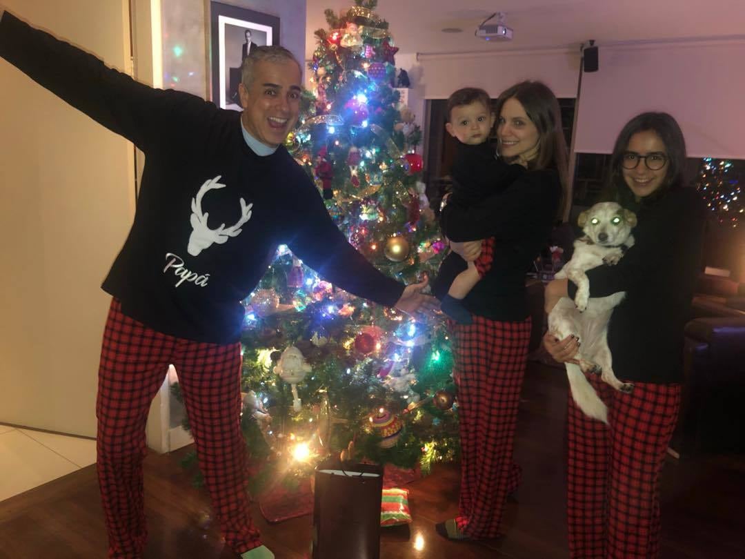 El actor colombiano muestra lo enamorado que está de su hermosa familia (Foto: Instagram / Jorge Enrique)