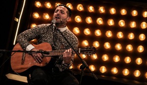 José Bracamonte estrena ‘sin ti’, grabada con la guitarra Pedro Suárez-Vértiz