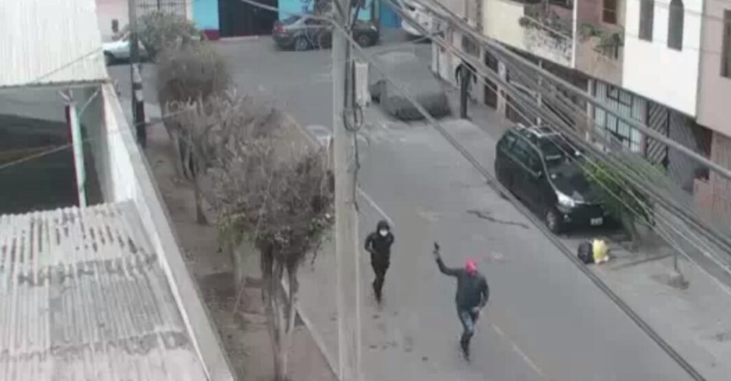 Sicarios corretearon a balazos a Demetrio Adrián Maldonado Espinoza, para asesinarlo y milagrosamente solo tuvo heridas superficiales.