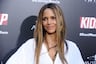 Halle Berry sorprende a fanáticos con sugerentes fotos en internet