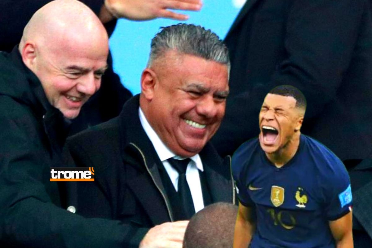 Claudio Tapia sonríe durante premiacióna uruguya como campeón del Mundial Sub20 (Foto. EFE)