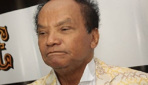 Melcochita fue internado de emergencia en el Hospital Rebagliati por cuadro de bronquitis aguda