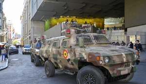 Golpe de Estado: Tanqueta militar entró por la fuerza a la sede del Ejecutivo en Bolivia