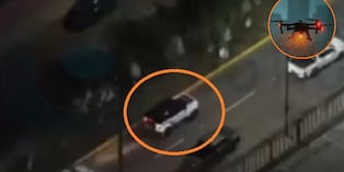 Fiscalía mostró imágenes del vehículo de Jenss Lara captadas por el drone de 'Los Pulpos'. (Captura Justicia Tv)