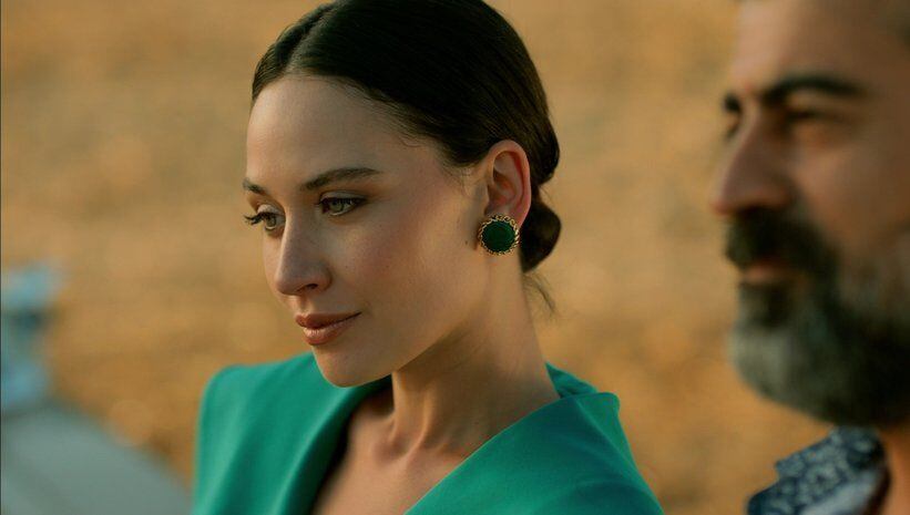 İlayda Çevik como Betül Arcan Yaman en la telenovela "Tierra amarga" (Foto: Tims & B Productions)