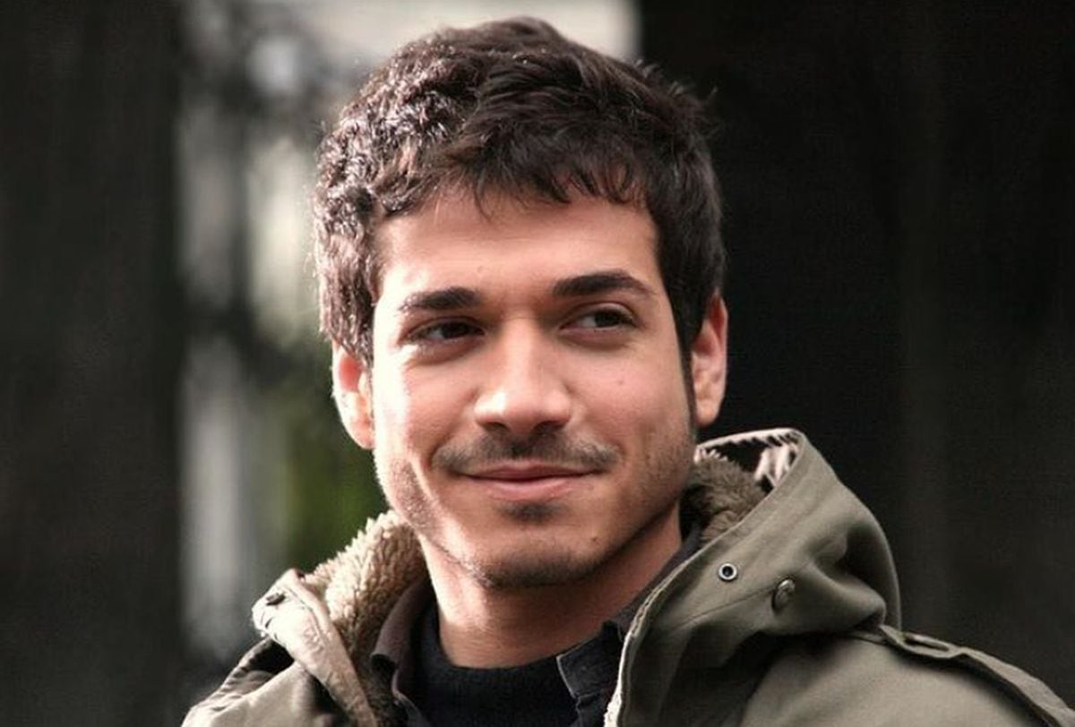 Cahit Gök aparece en "Hercai" y en "Ezel" (Cahit Gök/Instagram)