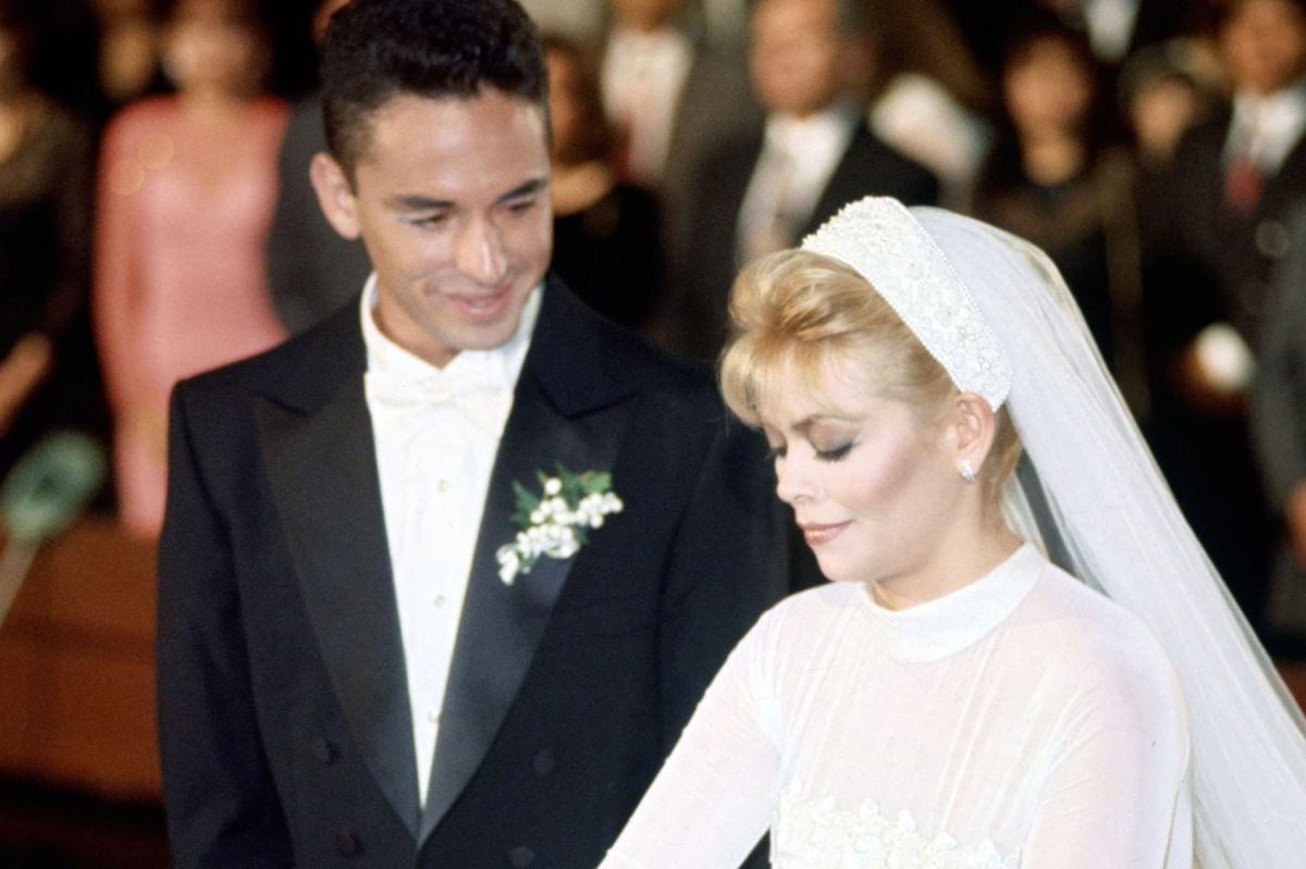 Gisela Valcárcel y Roberto Martínez en su boda