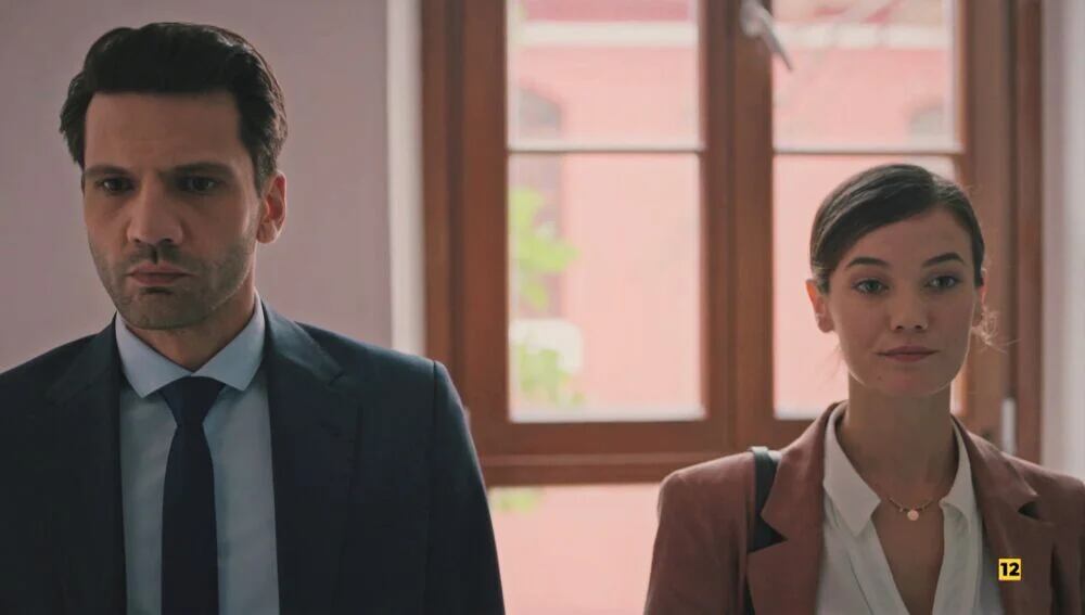 La telenovela turca “Secretos de familia” está protagonizada por Kaan Urgancıoğlu y Pinar Deniz (Foto: Ay Yapim)