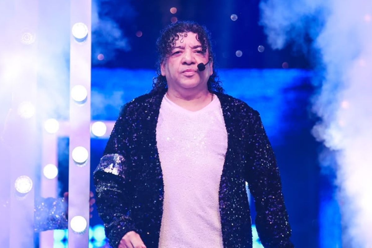 Carlos Vílchez en el show 'La Carlota, Reina del pop'.
