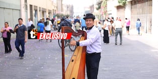 ‘Luchito del Arpa’ encontró en las calles de Lima el escenario para compartir su música y mantener vivo su gran sueño. Foto: Antonio Melgarejo.