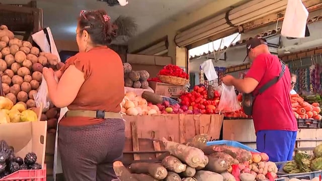 Crisis energética impacta en la canasta básica: suben precios del pollo, frutas y verduras