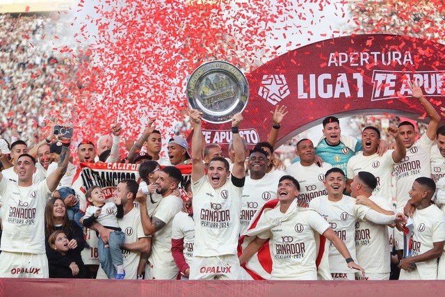 Celebración de Universitario como ganador del Torneo Apertura (Fotos: Jesús Saucedo)