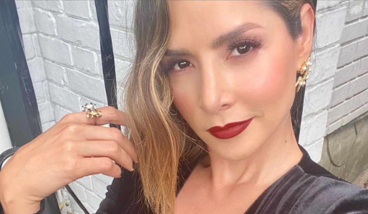 La actriz colombiana posando para sus seguidores en redes (Foto: Carmen Villalobos / Instagram)