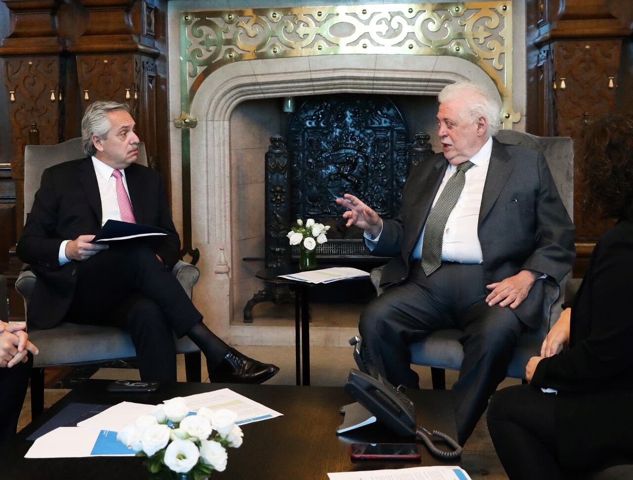 El presidente de Argentina, Alberto Fernández, junto al que fuera hasta el viernes su ministro de Salud, Ginés González García. (Foto: CASA ROSADA).