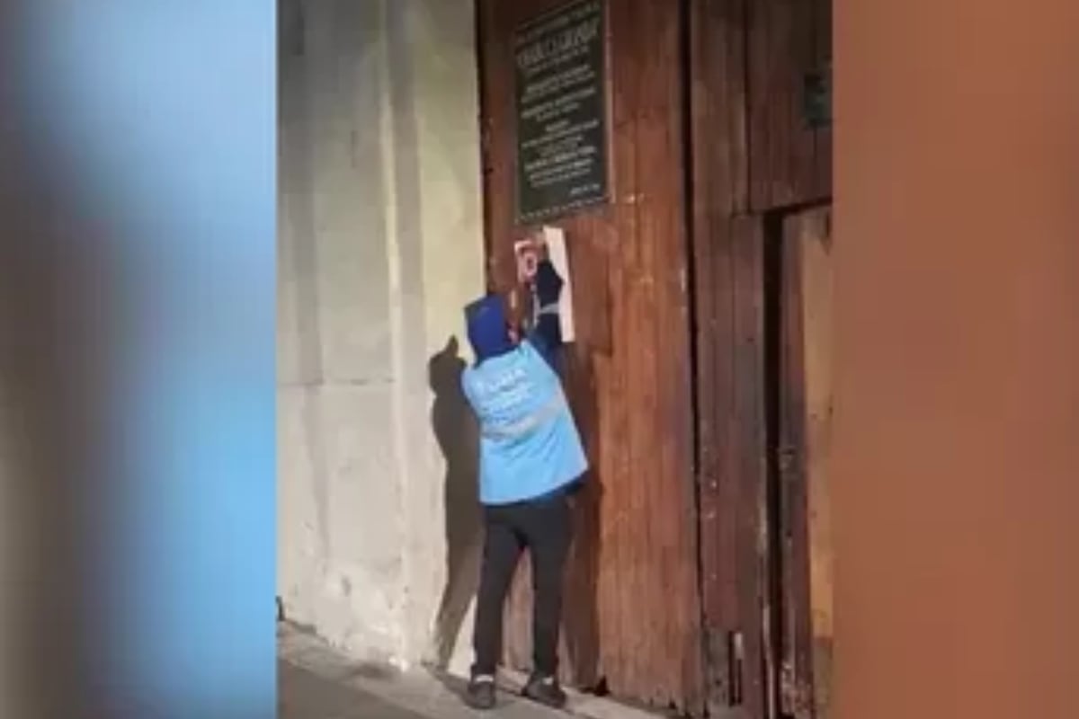 Municipalidad de Lima clausuró negocio sin autorización. (Foto: Captura / América Noticias)