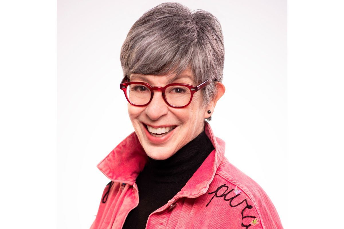 Productora Michelle Alexander.